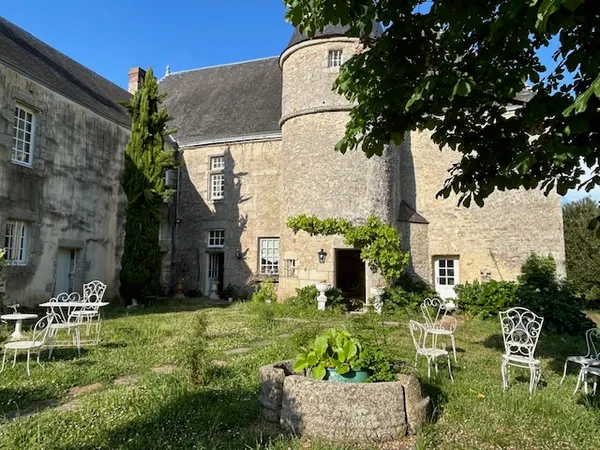 Le manoir de la Chapelle en lumière