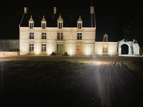 Manoir de La Luzerne en lumière