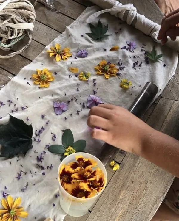 Atelier : Impression végétale sur tissu ancien