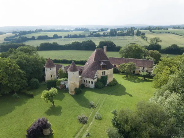 Exposition « Mémoires de la vye, le passé prend racine » au manoir de la Fresnaye.