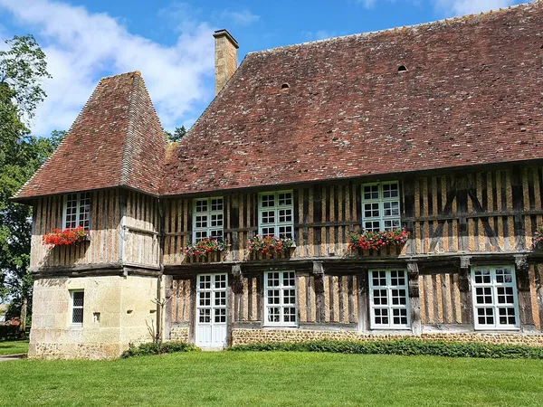 Journées Européennes du Patrimoine / Visite du Manoir de Bellou