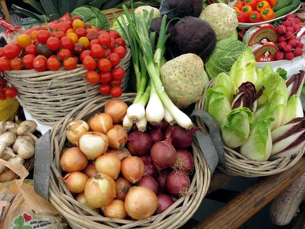 Marché campagnard nocturne