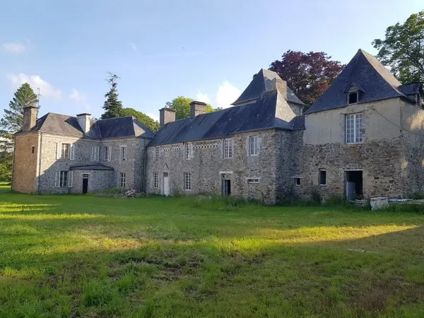 Pierres en Lumières au Manoir du Bois