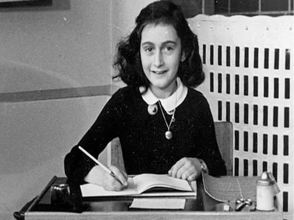 Exposition "Anne Frank, une histoire d'aujourd'hui" - Médiathèque de Livarot