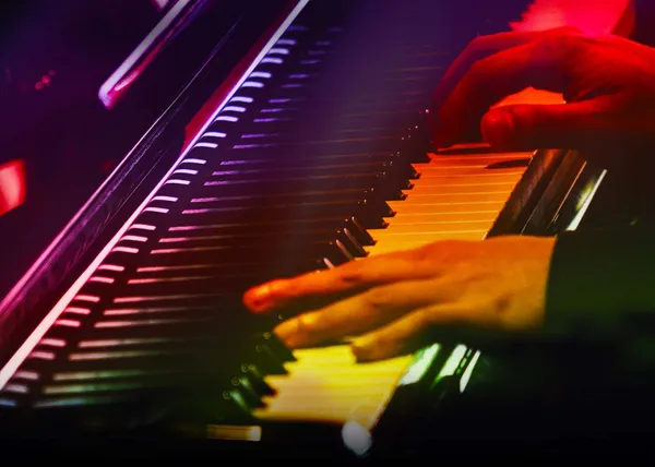 Ciné-concert - Alexandre Tharaud 100% concertos : Bach, Mozart, Strasnoy