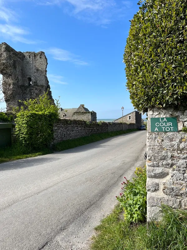 Regnéville ouvre ses jardins aux artistes