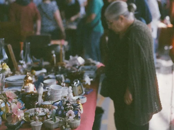 Vide-grenier et mise en lumière du château