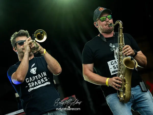 Concert – Captain Sparks & Royal Company