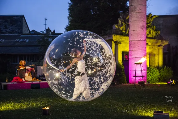 Pierres en Lumières 2026 au Musée des Traditions et Arts Normands - Château de Martainville