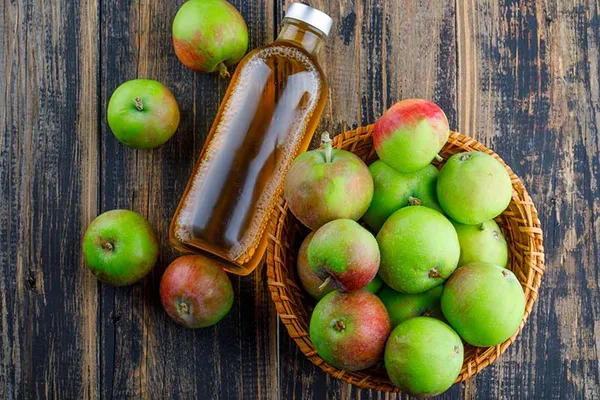 Atelier fabrication de jus de pomme