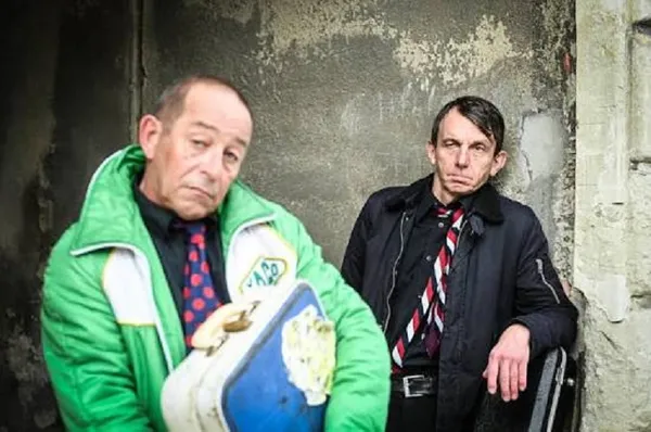 Condé Côté Scène 2026-2027 : spectacle "Offre spéciale Deux musiciens pour le prix d’un !" la compagnie Joe Sature et ses joyeux osselets