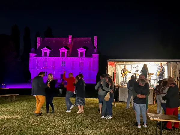 Mise en lumière du manoir de Mardilly