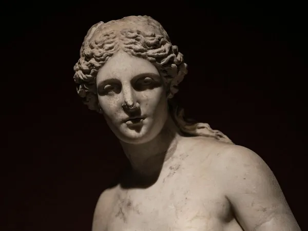 Spectacle : la femme antique expliquée aux gens