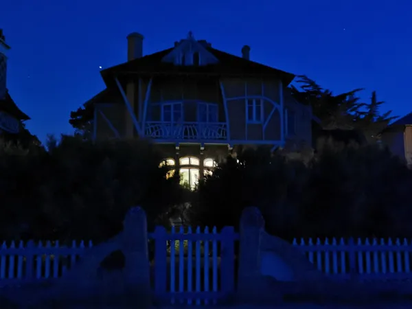 Visite nocturne des villas et quelques surprises...