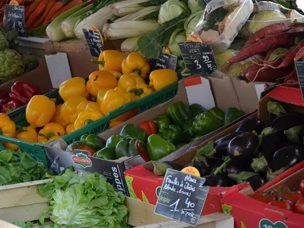 Marché hebdomadaire « Not und Güet »
