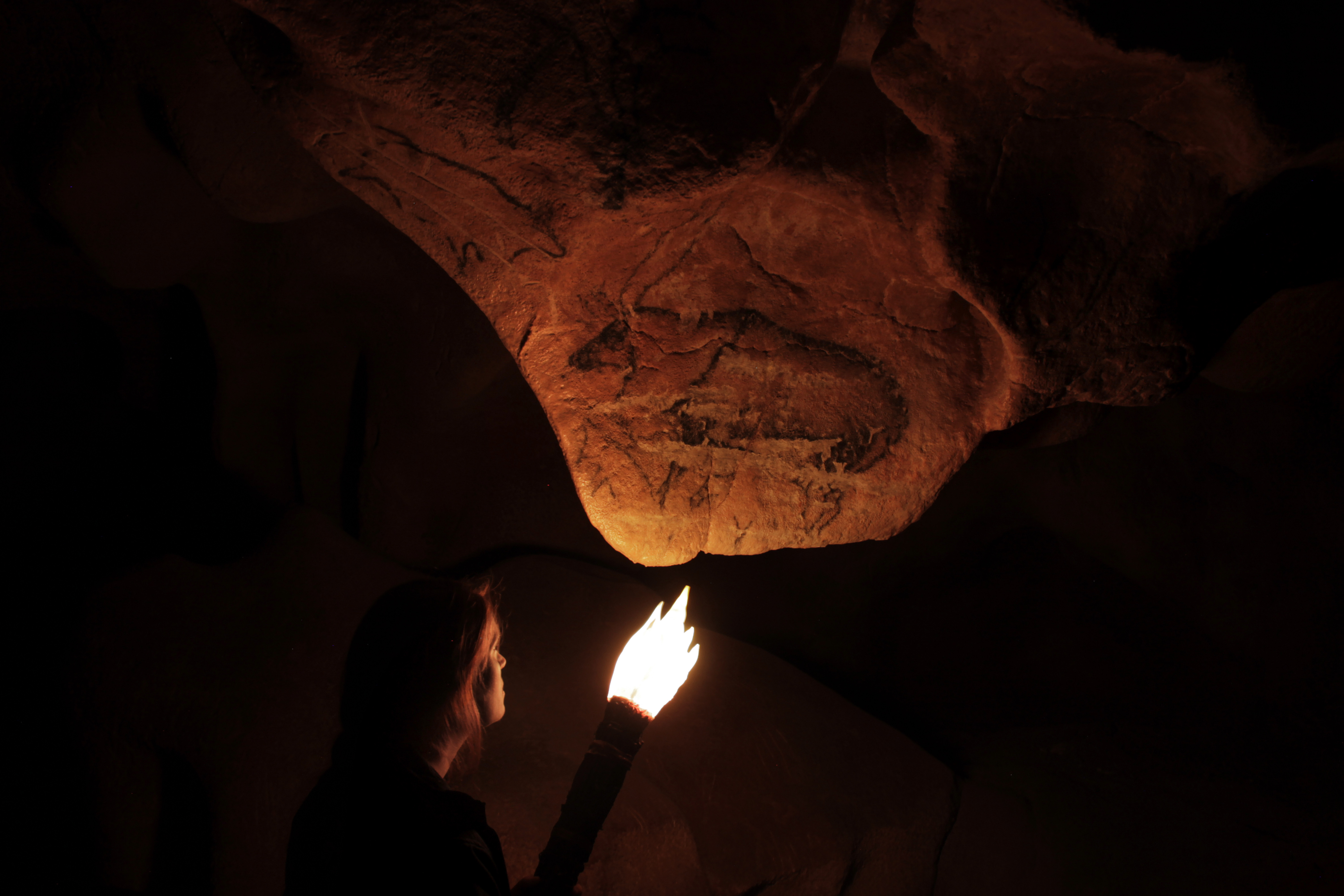 Visite Prestige à la torche à la Grotte Chauvet 2 !