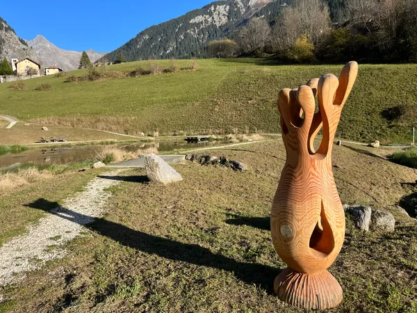 Exposition de sculptures sur bois