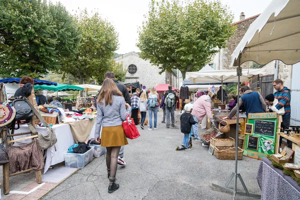 Marché de Saint-Pierreville