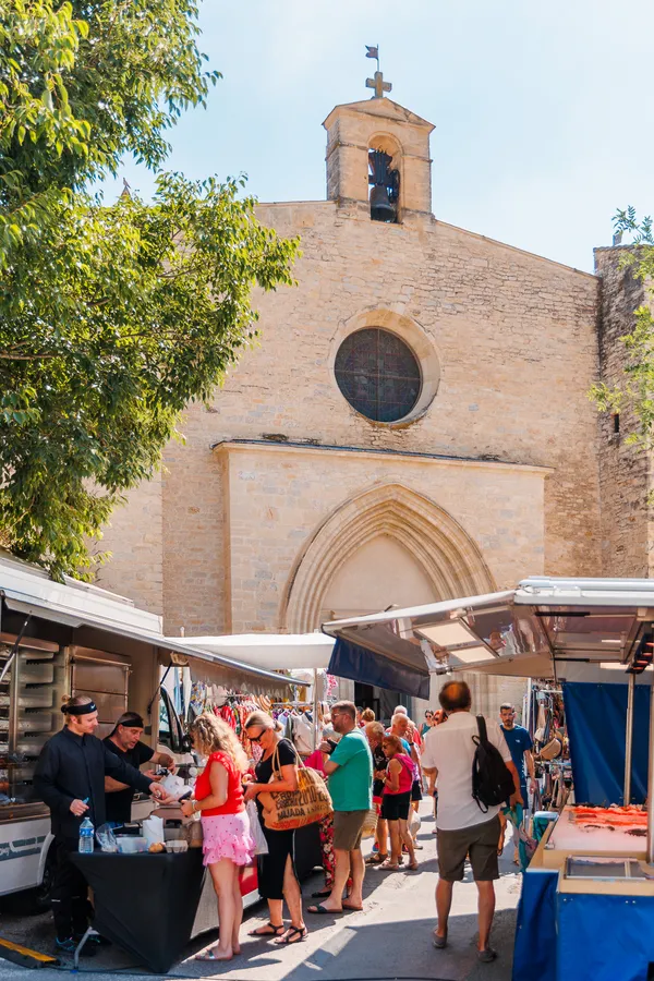 Marché hebdomadaire de Calvisson
