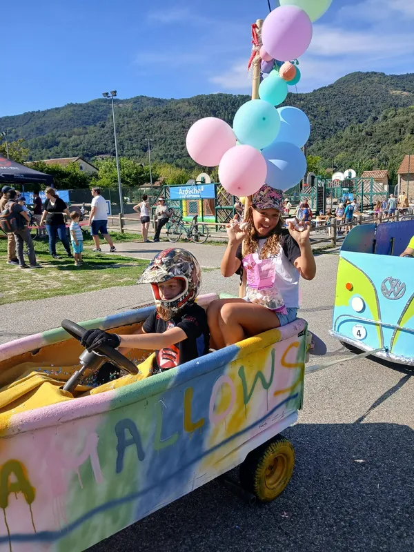 Fête du village - caisses à savon