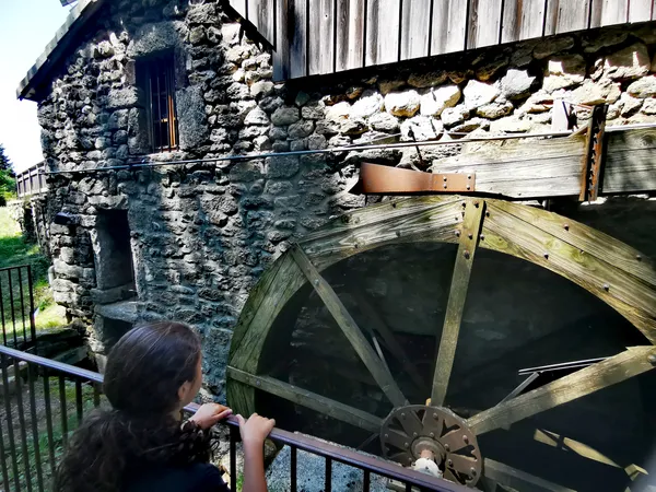 Visite guidée de la Maison des énergies renouvelables au moulin de Masméjean