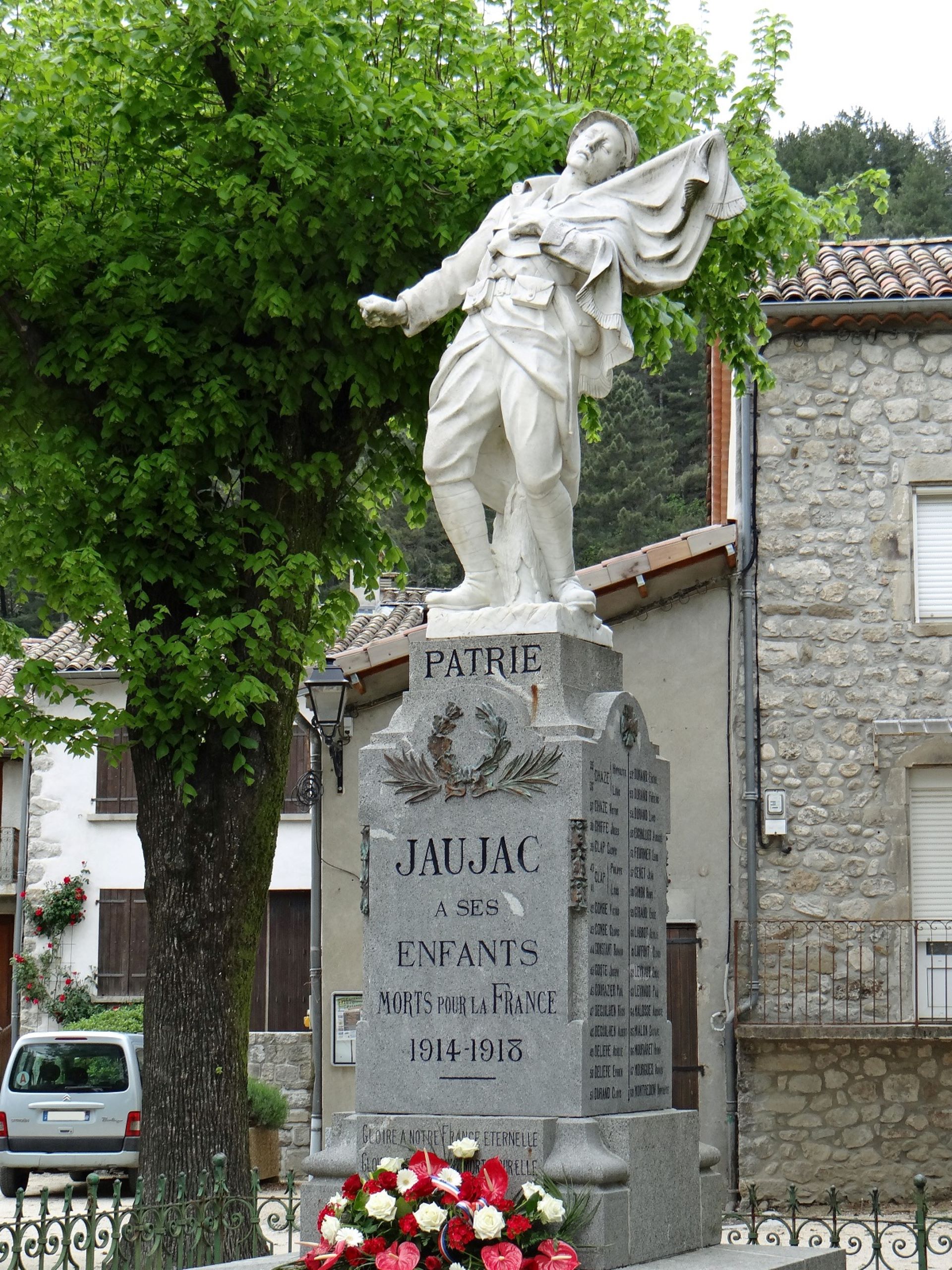 Cérémonie patriotique