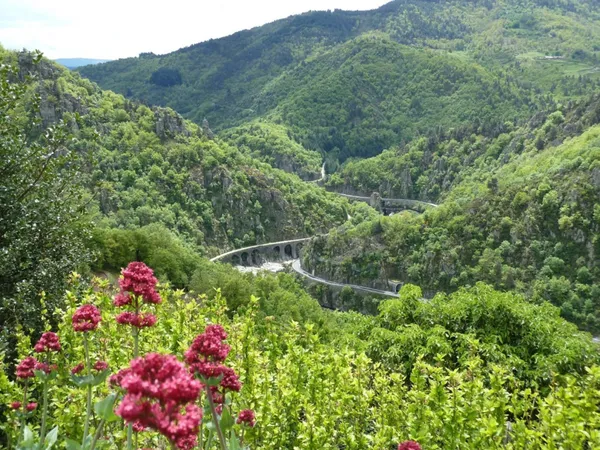 Sur les traces des chanteurs de mai - Printemps de la Randonnée