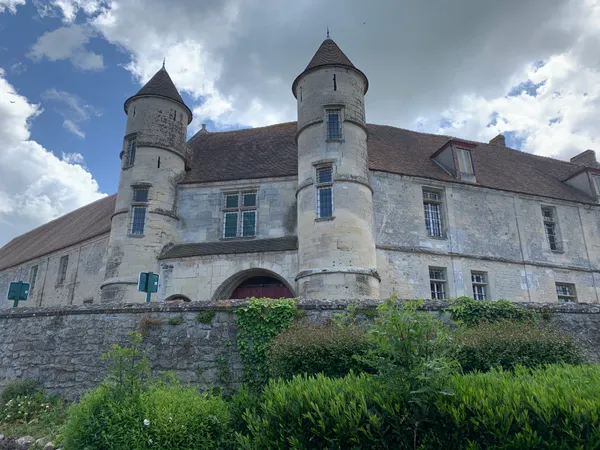 Moussy, entre deux vallons