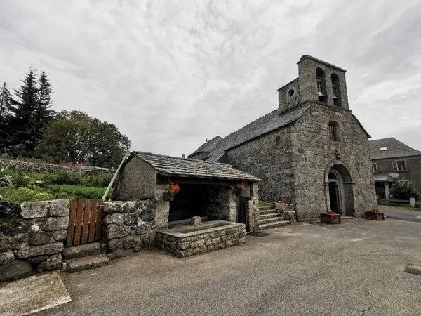 Visite guidée contée du village d'Usclades avec Elodie Blanc