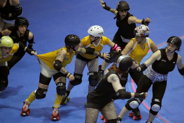 Traboule Trouble - Tournoi européen de roller derby