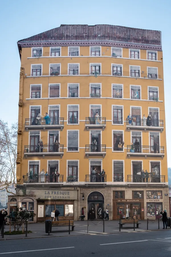 Les traboules de la Croix-Rousse et le mur des Lyonnais célèbres