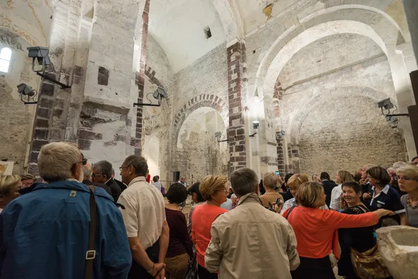 Visite guidée de la vieille église de Meysse