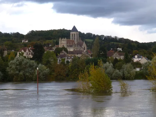 D'une rive à l'autre du fleuve