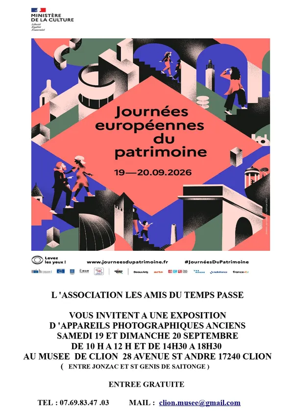 Exposition d'appareils photographiques anciens au Musée Rural de Clion