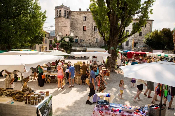 Marché estival d'Antraigues