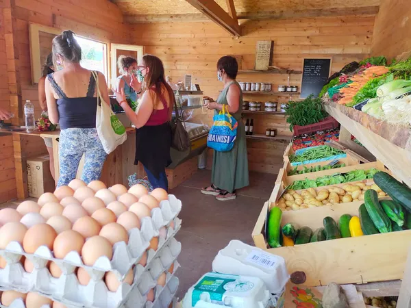 Marché saisonnier au chalet