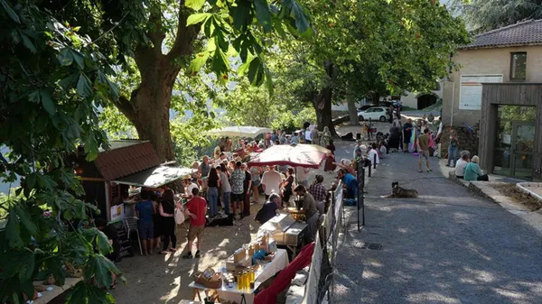 Marché estival de producteurs et artisans de Beaumont