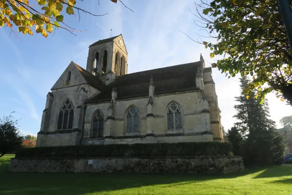Cléry-en-Vexin : perché sur une butte