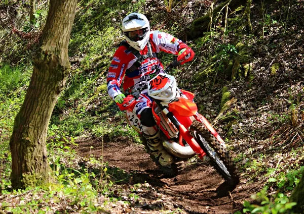 Octobre Rose en Montagne d'Ardèche : Sortie moto enduro