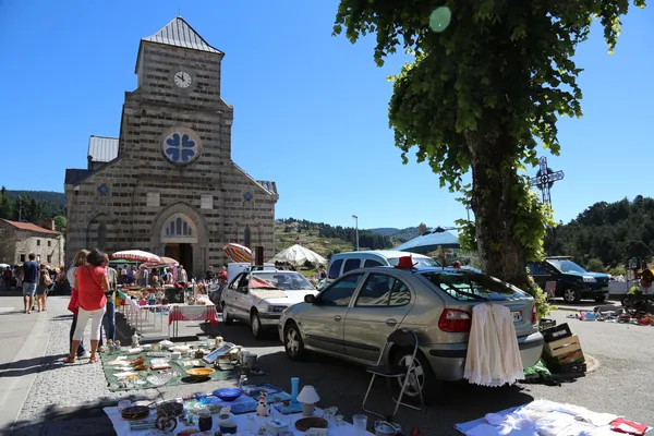 Foire agricole - marché de producteurs - vide grenier - repas et bal