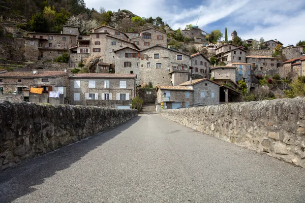 Chasse aux trésors dans le village de caractère de Jaujac