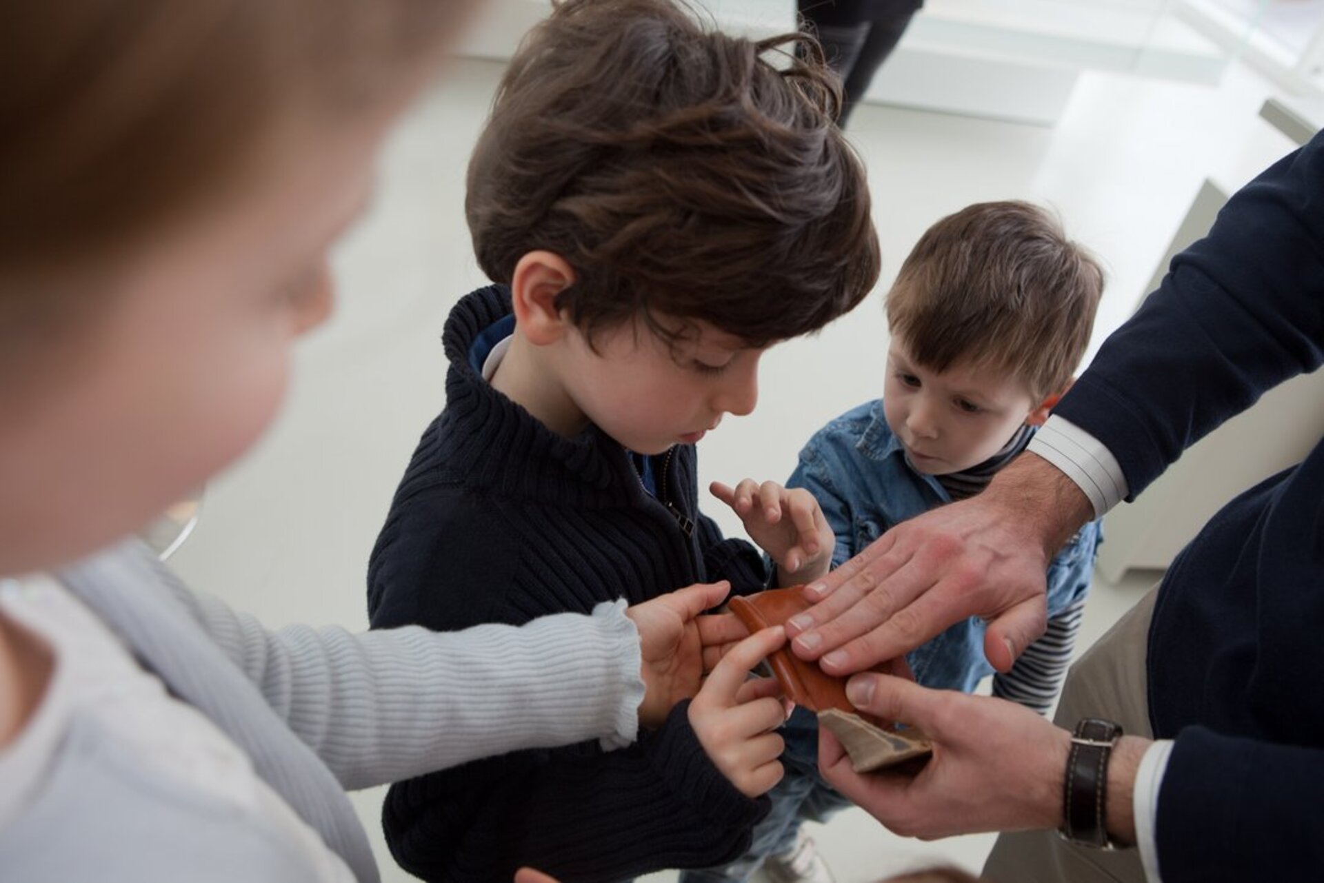 Visite familiale : le musée au toucher
