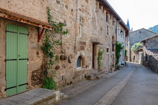 Chasse aux trésors dans le village de caractère de Thueyts
