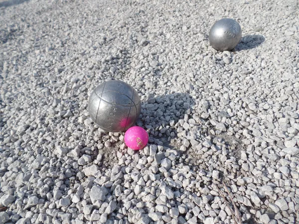 Concours de pétanque