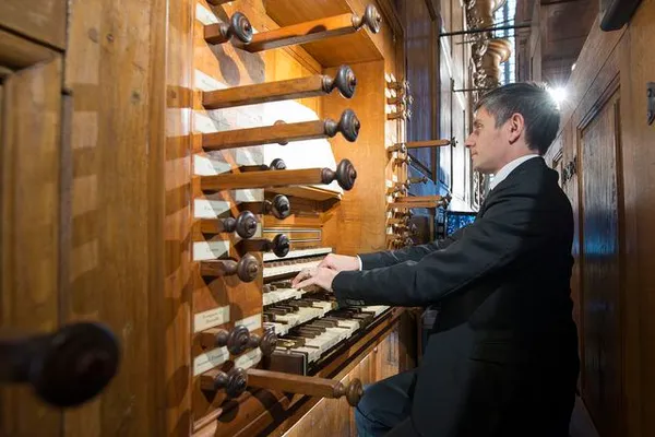 J.E.P. : Présentation de l'orgue et illustration musicale