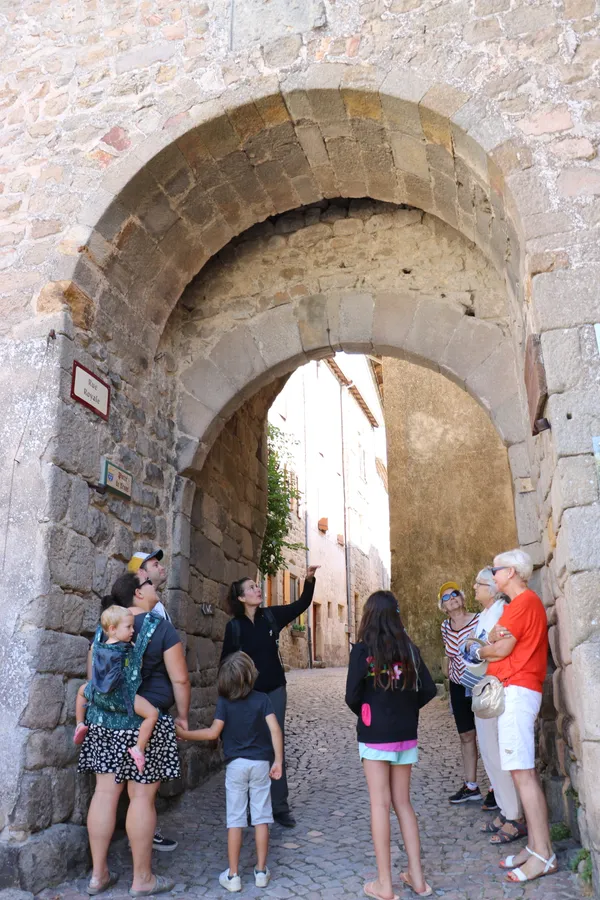 Visite-découverte "Chalencon, un village hors du temps"