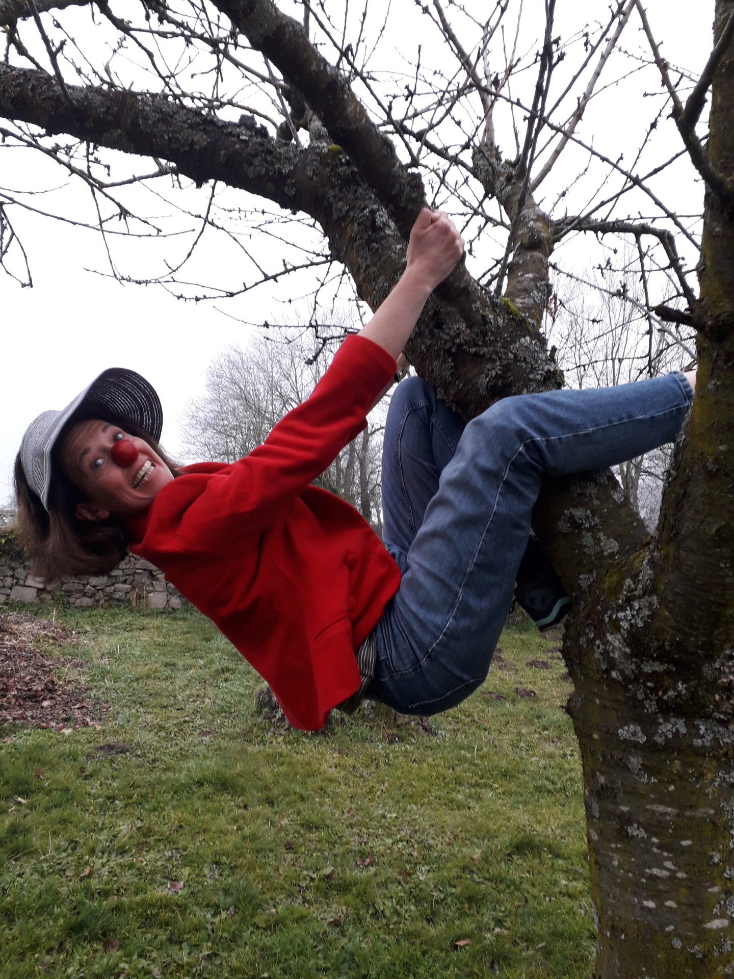 Balade clownée à la recherche de Colette la violette