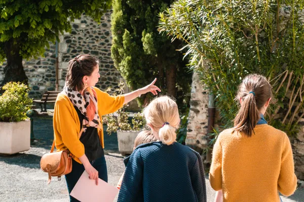 Visite guidée d'Alba-la-Romaine et présentation des Ruchers de Clauzel