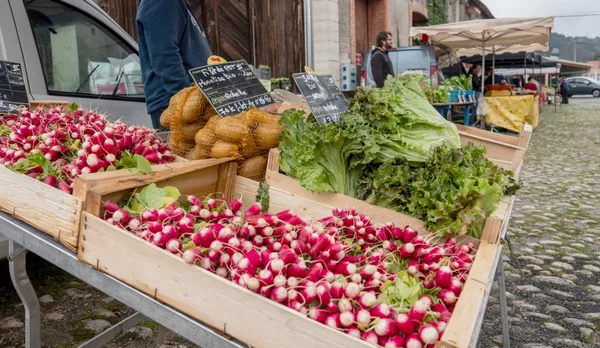 Le petit marché de Lalevade