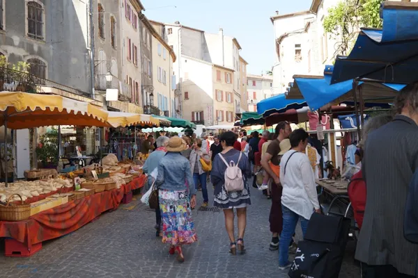 Marché hebdomadaire Les Vans